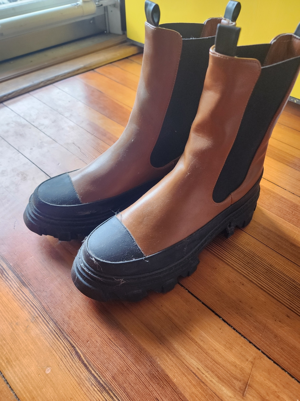 Brown and Black Chunky Chelsea Heeled Boots